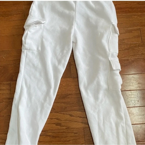 Rue21 white boyfriend cargo joggers - Picture 6 of 8